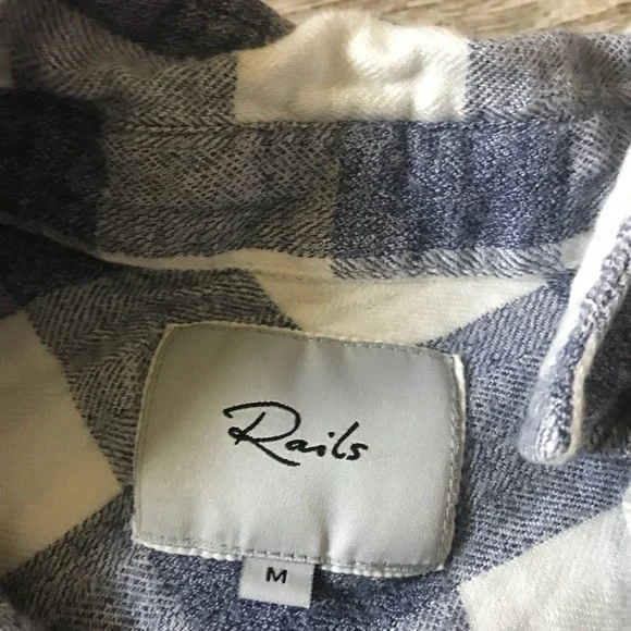 Rails Blue and White Plaid Sleeveless Tunic - Picture 5 of 7